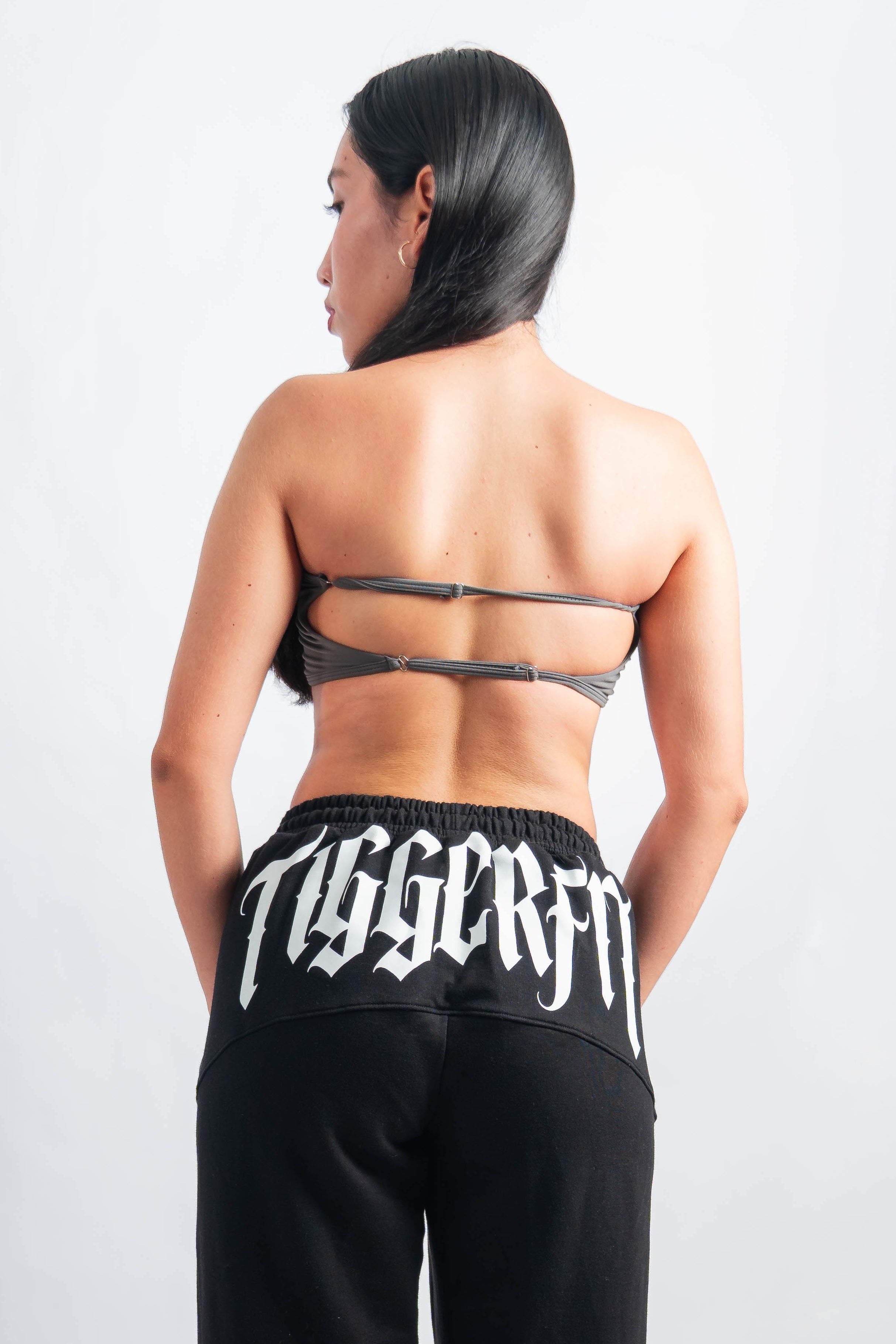 TOP STRAPLESS - GRIS