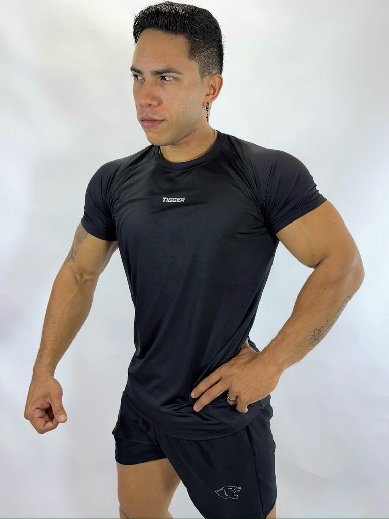 POLO DEPORTIVO - SLIM FIT - NEGRO