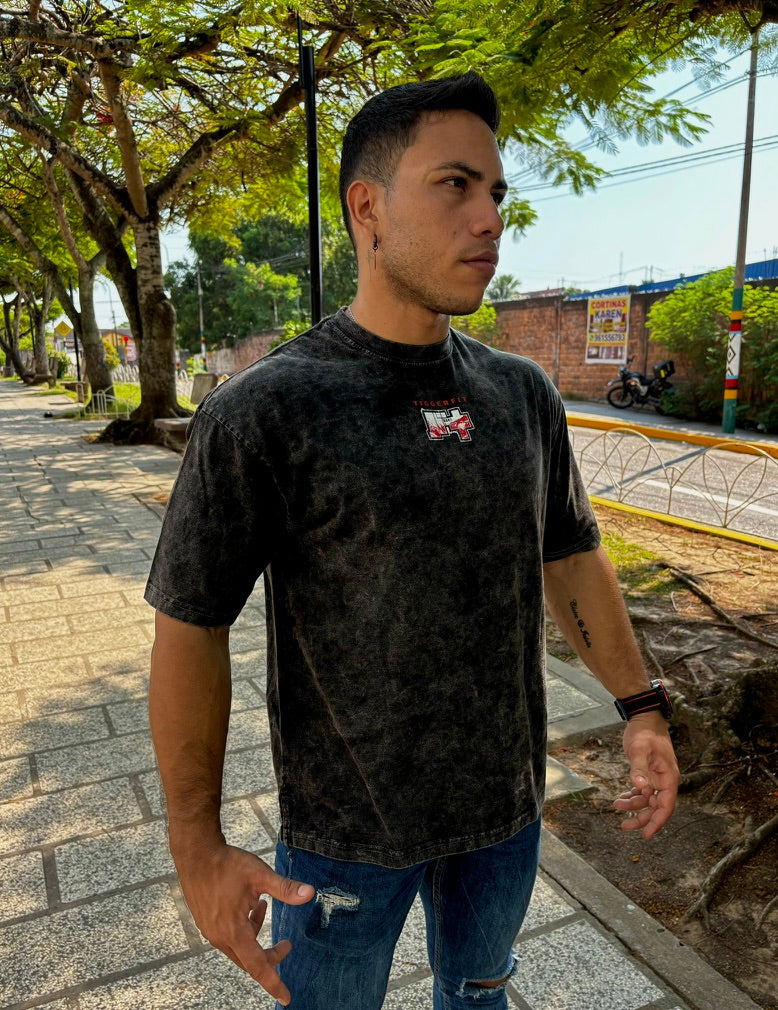 POLO OVERSIZE - BAKI HANMA (ACID WASH)