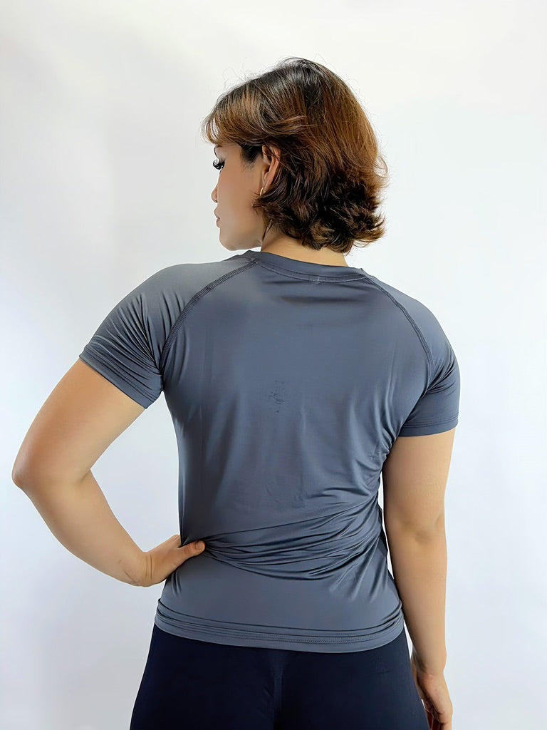 POLO DEPORTIVO SLIM FIT - GRIS