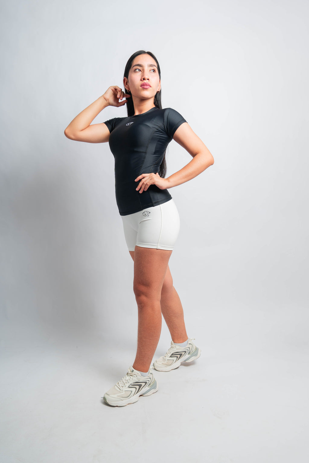 POLO COMPRESOR ARMOR - NEGRO